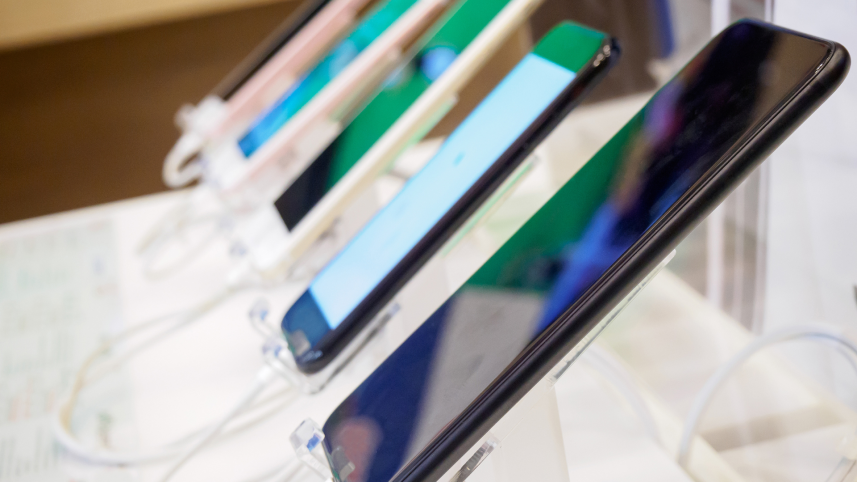 Mid range smartphones Bangladesh