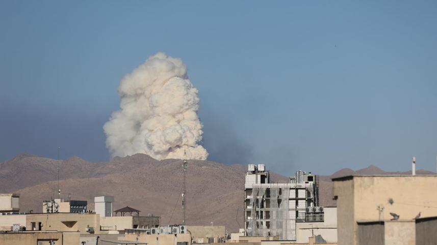 sirens sound in israel after iran missile attack