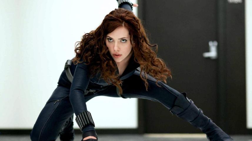 scarlett-johansson-black-widow-iron-man-2-1392x884.jpg