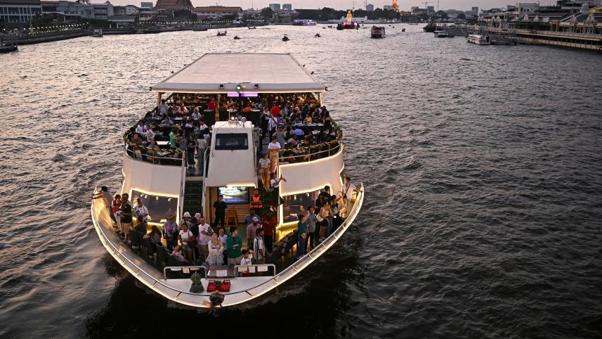 Afp Thailand China tourism july12.25.jpg