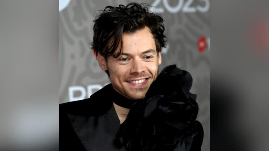  Harry Styles ends two-year silence with surprise YouTube release