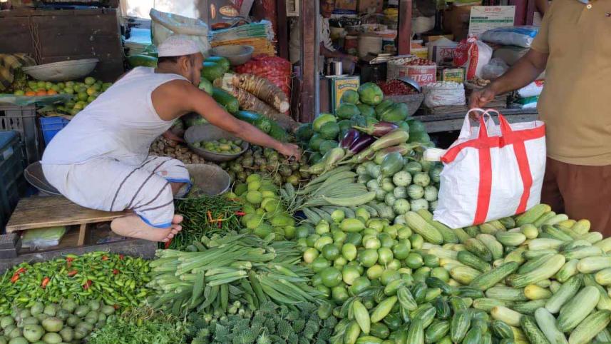 Resent SPCL Skyrocketing Prices in Bagerhat Green Chilli Hits Tk 600 per Kilogram.jpg