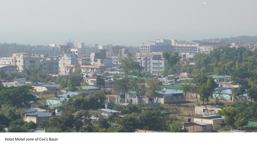 Thousands of tourist flock to Coxs Bazar to enjoy the last sunset.jpg