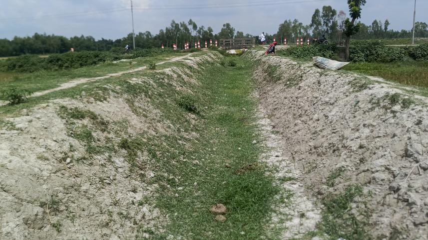 UPDATED- Delay in Gopinathpur canal project leaves 3000 farmers in limbo.jpg