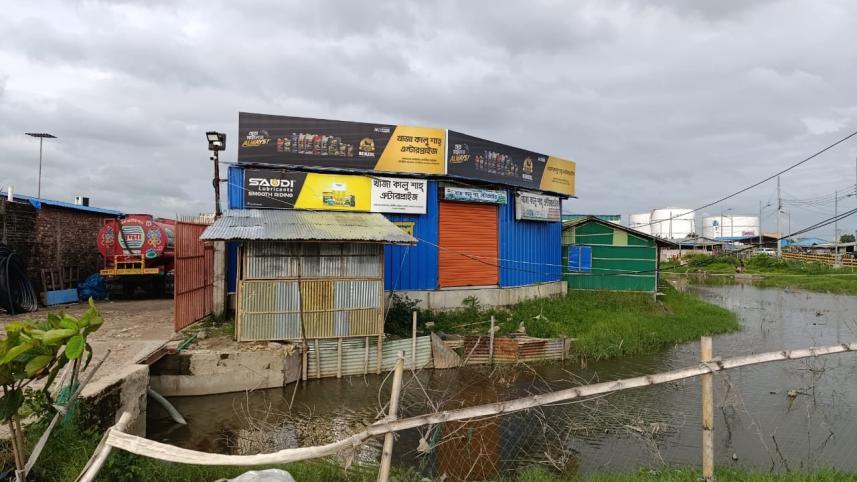 WDB land grabbing.jpg