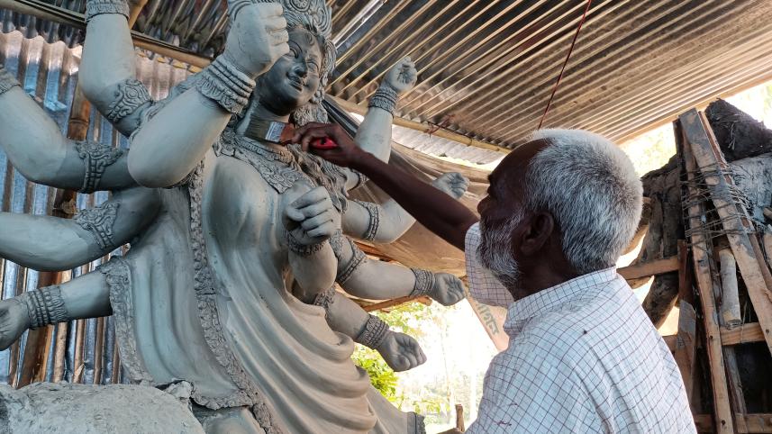 Idol artisans not happy as idol making materials price increased.jpg