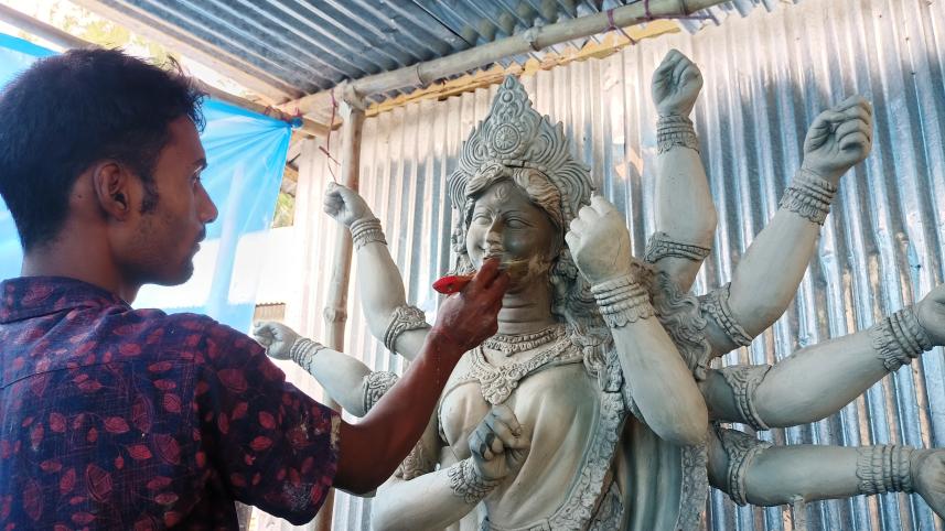 Idol artisans not happy as idol making materials price increased_925d.jpg