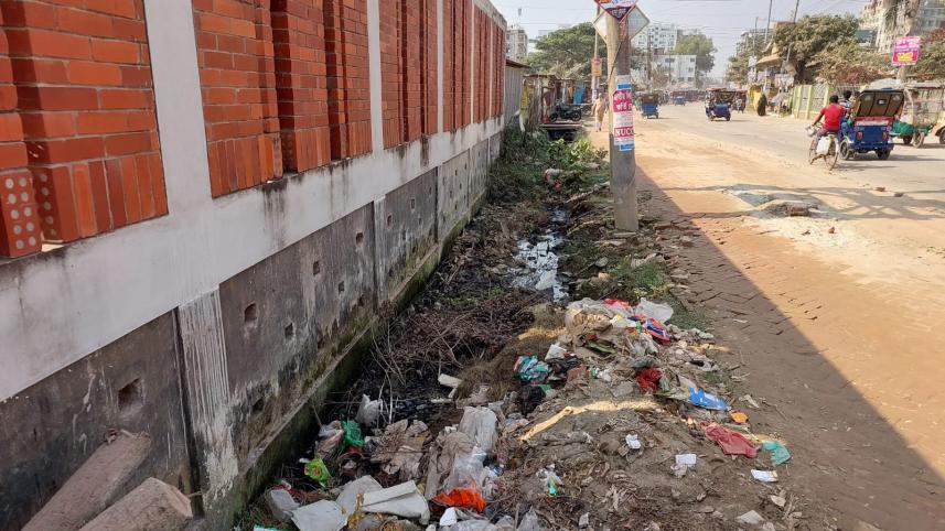 Noakhali fragile drainage system _166c.jpg