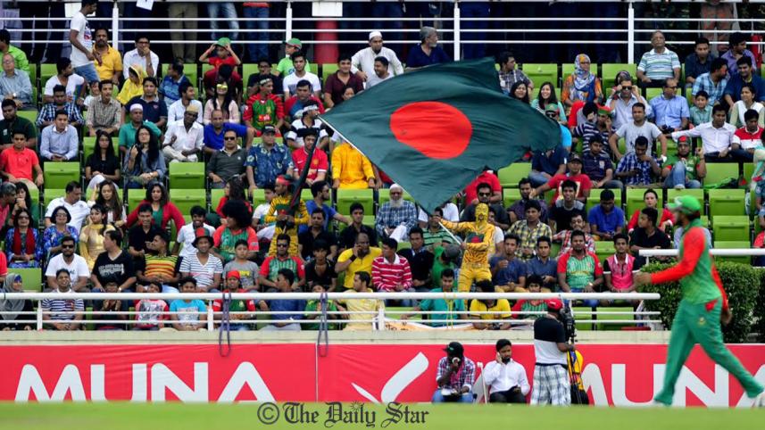 1. Bangladesh fans.jpg