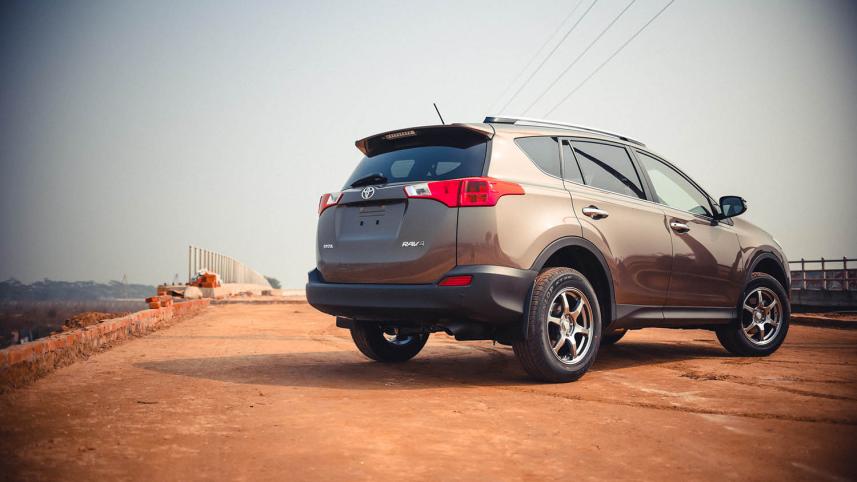 2016 Toyota RAV4 - Rahin Sadman Islam - Shift 2.JPG