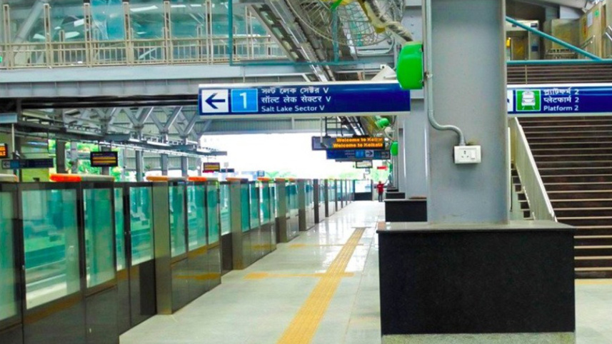 Kolkata underwater metro Service