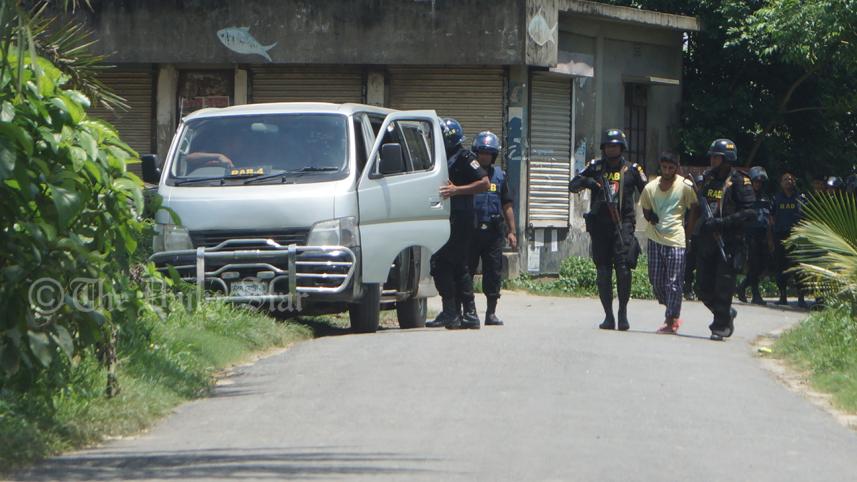 ashulia-militant-den-surrender