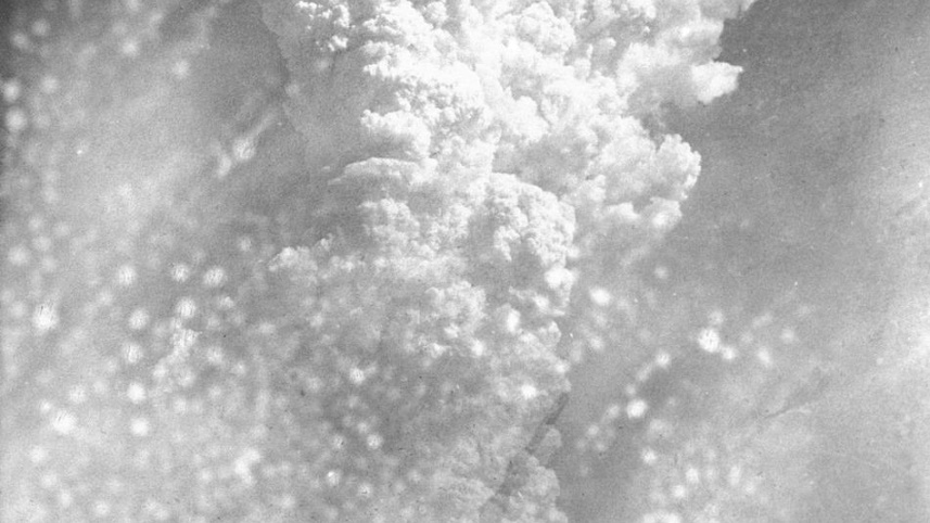 atomic_cloud_over_hiroshima_from_the_kure_naval_arsenal.jpg