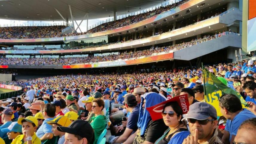 Australia crowd