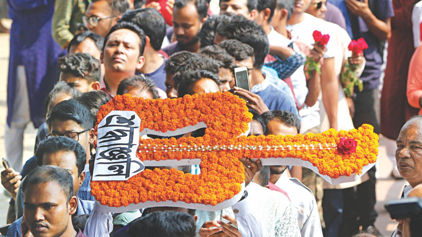 Legendary singer Ayub Bachchu