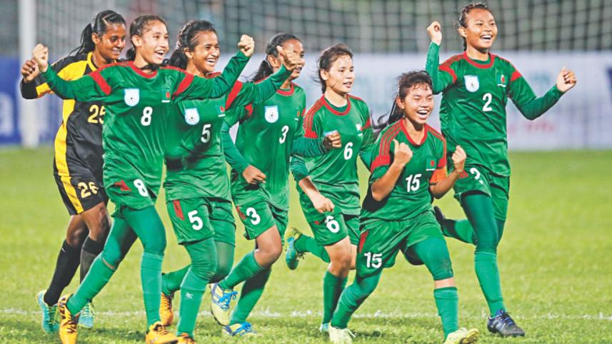 bangladesh girls football team.jpg