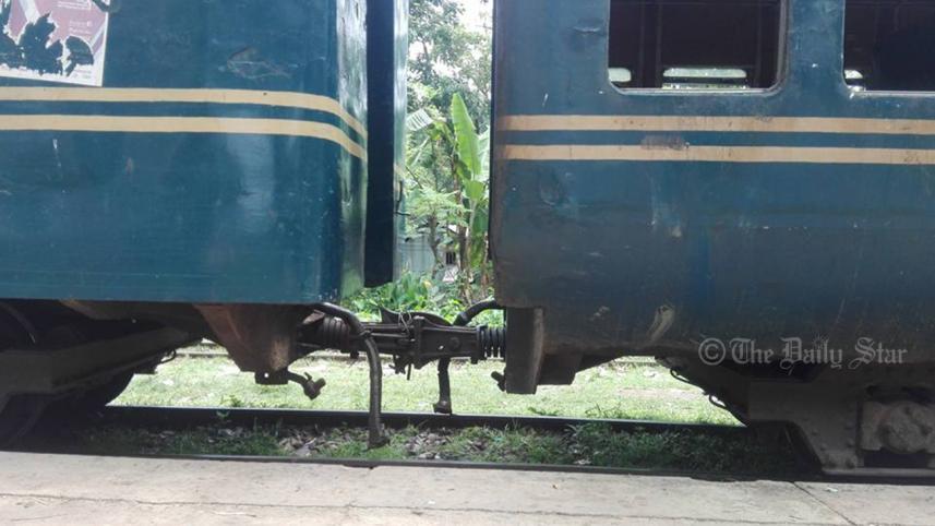 bcl-protest-ctg-uni-shuttle-train