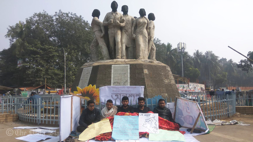 du-rape-demo-prabir-wb.jpg