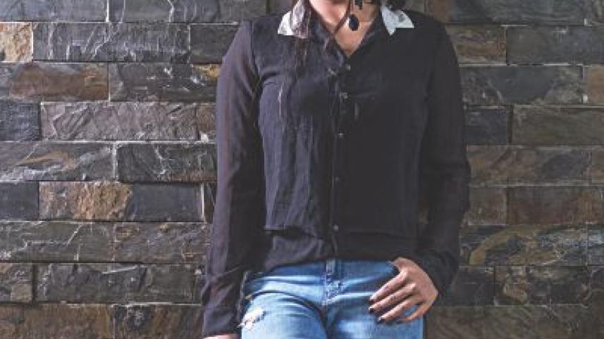 ISHIKA - Still Married?