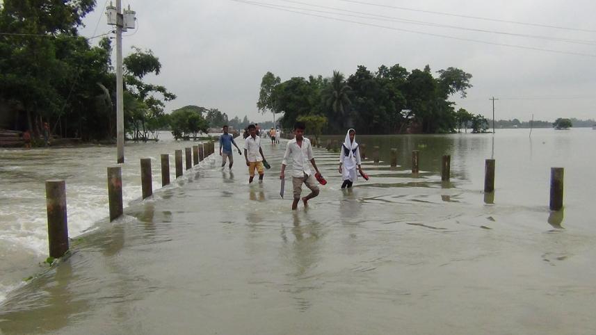 jamalpur-flood-pix-03_july_11.jpg