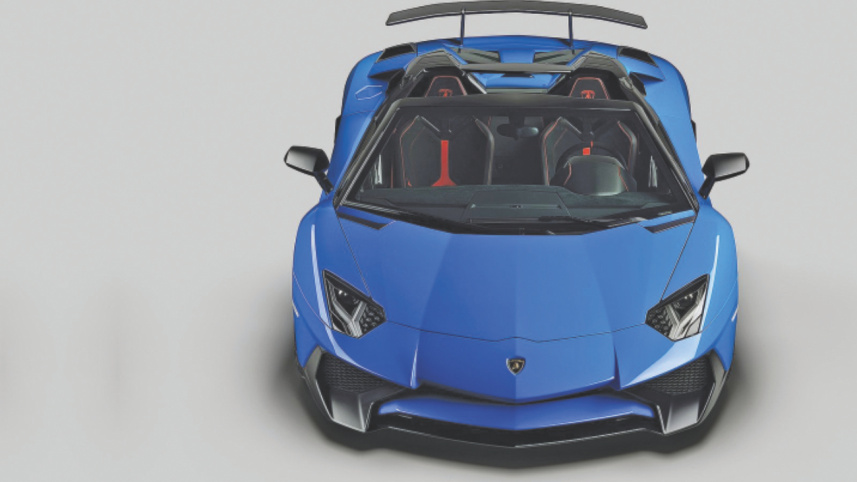 Lamborghini Aventador.jpg