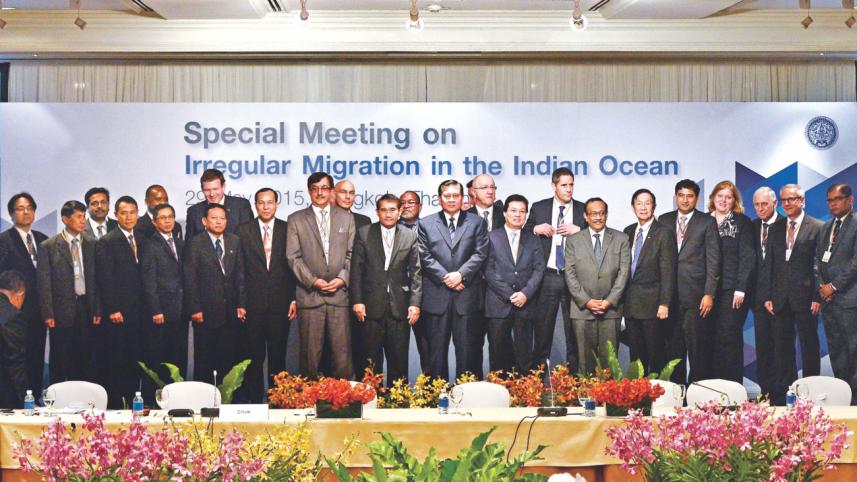 migrants meeting thailand.jpg