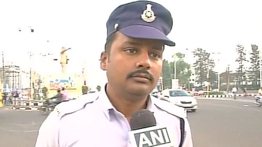 Indian External Affairs Minister Sushma Swaraj,kidney failure,MP traffic,cop,offers,Kidney,wants to donate Kidney,Constable Gaurav Singh Dangi