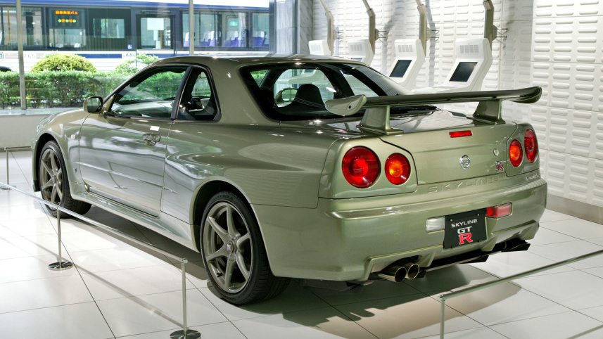 Nissan_Skyline_R34_GT-R_Nür_002.jpg