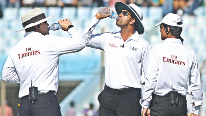 on field umpires.jpg