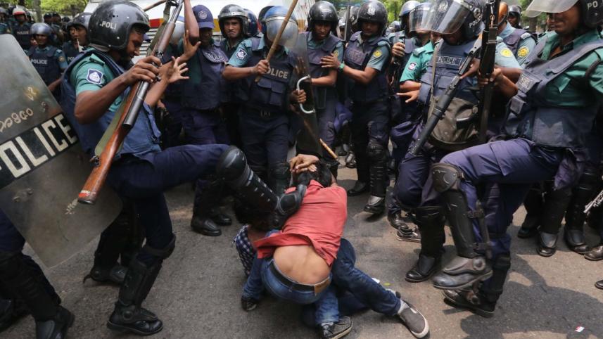police attack on protesters