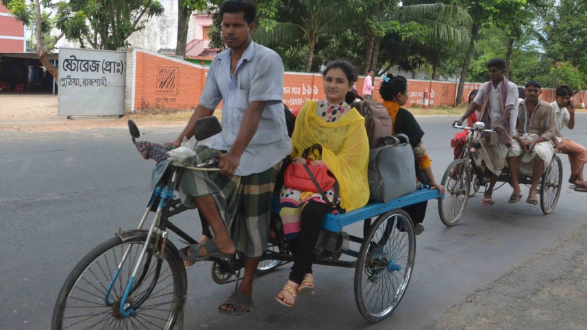 Rajshahi bus strike 2.jpg