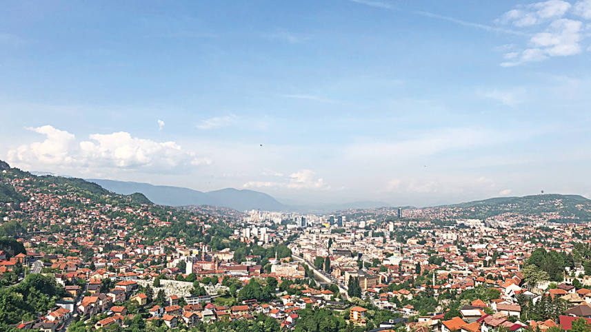 sarajevo_view_from_the_mountain_.jpg