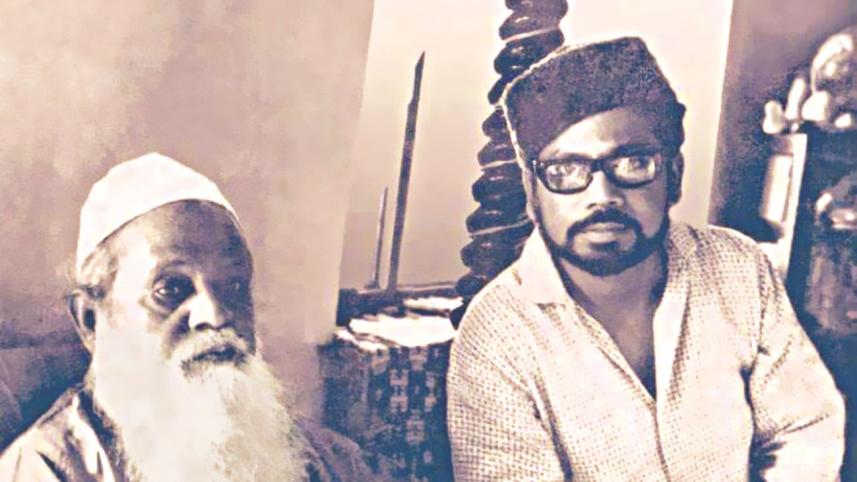 Shahidullah with his youngest son painter Murtaja Baseer..jpg