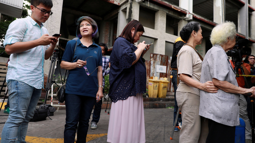 thai-polls-reuters-3-wb.jpg