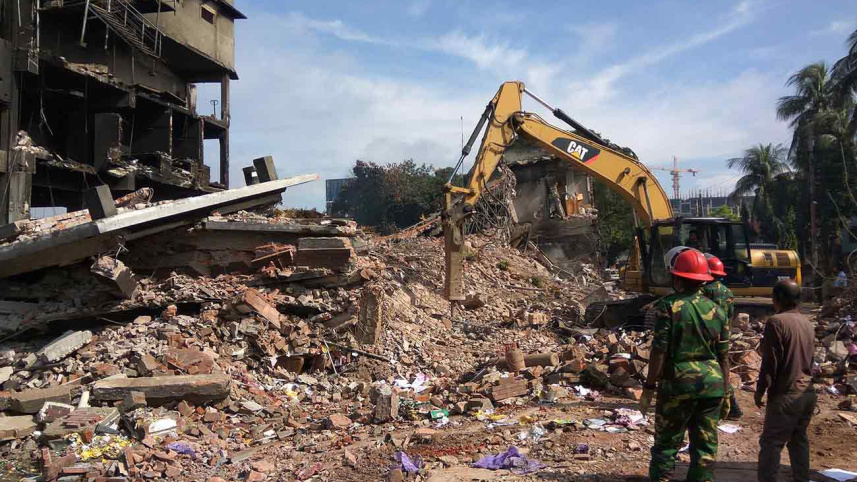 Tongi factory fire,High Court, Bangladesh, surrender, accused, Tampaco Foils Limited, Tampaco Foils factory, Gazipur, Tongi, cases, explosion, workers, owner, surrenders