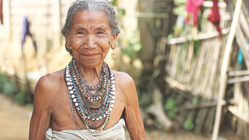 Tripura woman.jpg