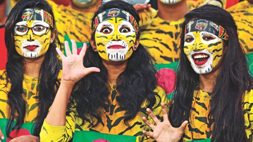 Types of Spectators at a BPL Match