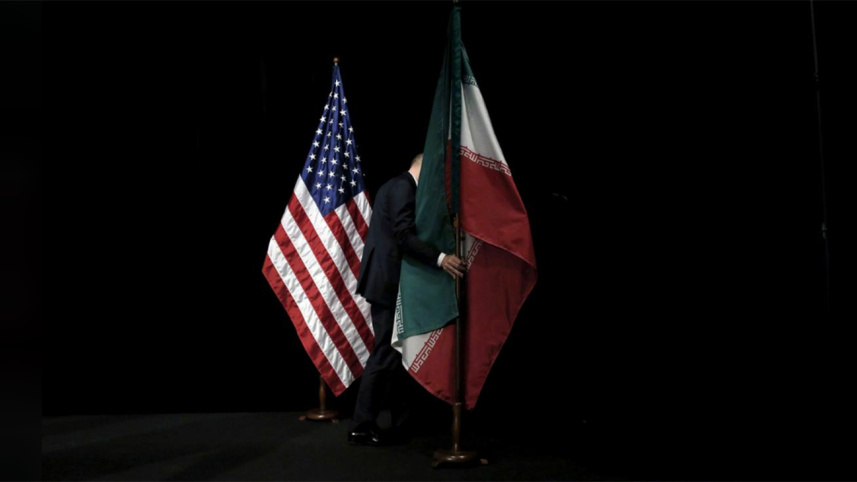 us-iran-flag-wb.jpg