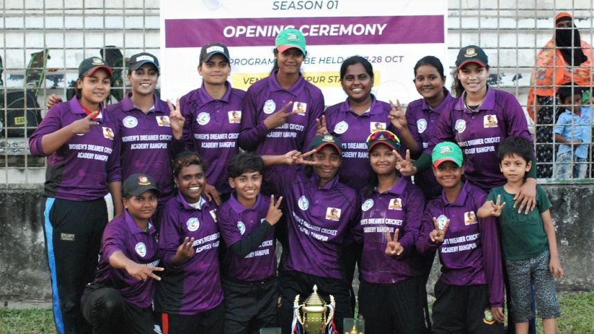 women_cricketers_3.jpg