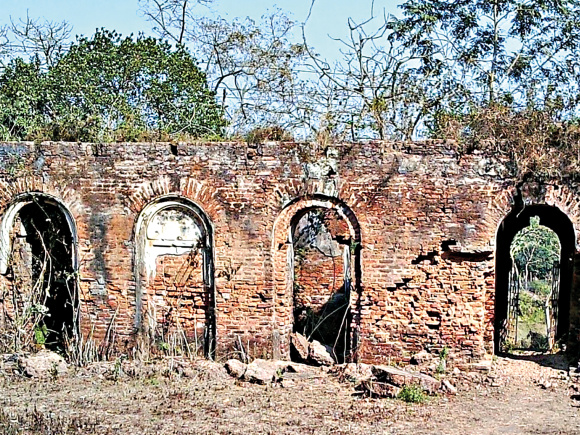2-Ruins-of-a-madrasa.jpg