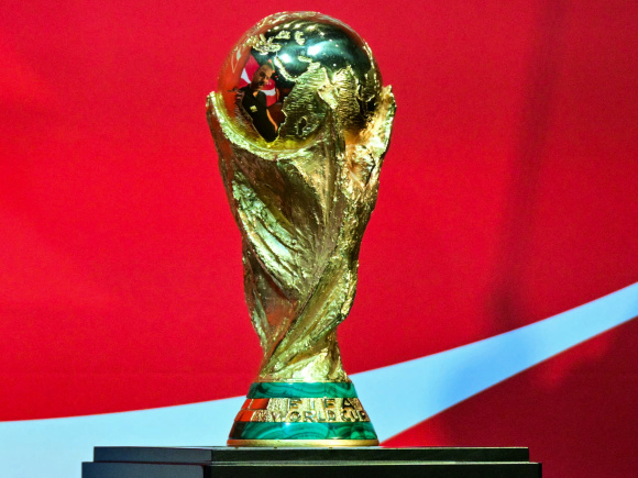AFP__20260324__A4JJ8NL__v2__HighRes__LosAngelesStopOfTheFifaWorldCup26TrophyTourByCo.jpg