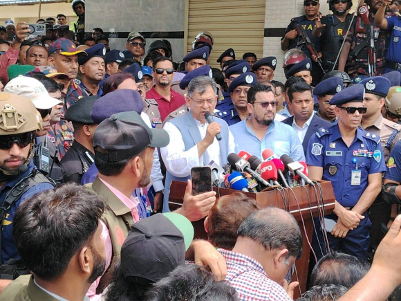 Salahuddin Ahmed said the government would firmly establish its authority and take action against those involved in criminal activity. Photo: Star