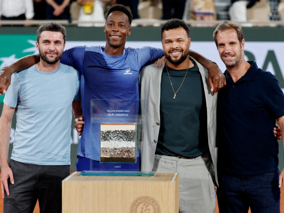 Monfils farewell .jpg