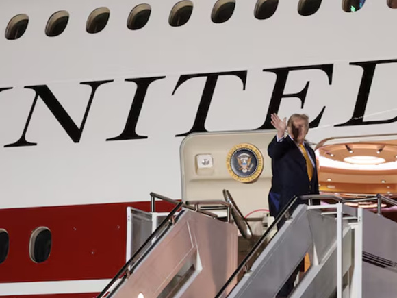 Trump flying.jpg