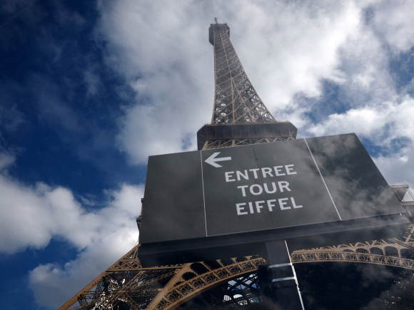Eiffel Tower.jpg