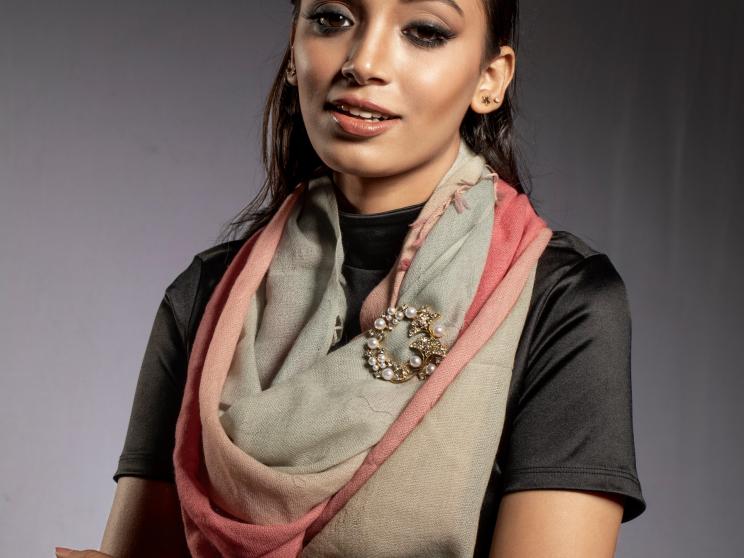 Great ways to style brooches