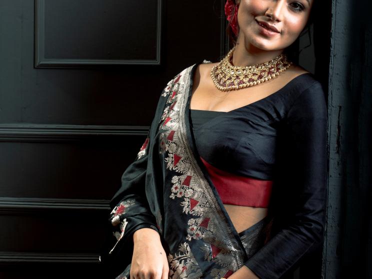 Beyond the screen: Tasnia Farin's style files  