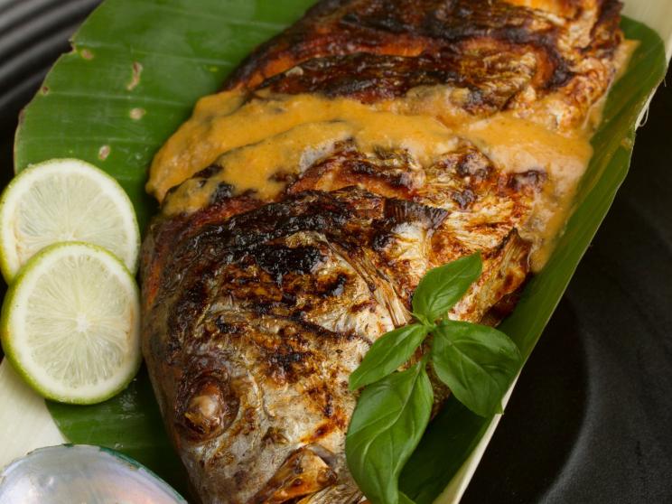 garlicky_lemon_baked_tuna      Catch of the day: Seafood recipes you will love