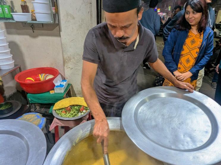 Why everyone’s talking about Mona Mama’s egg-topped haleem