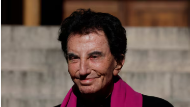 Jack Lang leaves after the funeral service for the late Tunisian-born Italian cinema star Claudia Cardinale at the Church of Saint-Roch in Paris, France, September 30, 2025. Photo: Reuters